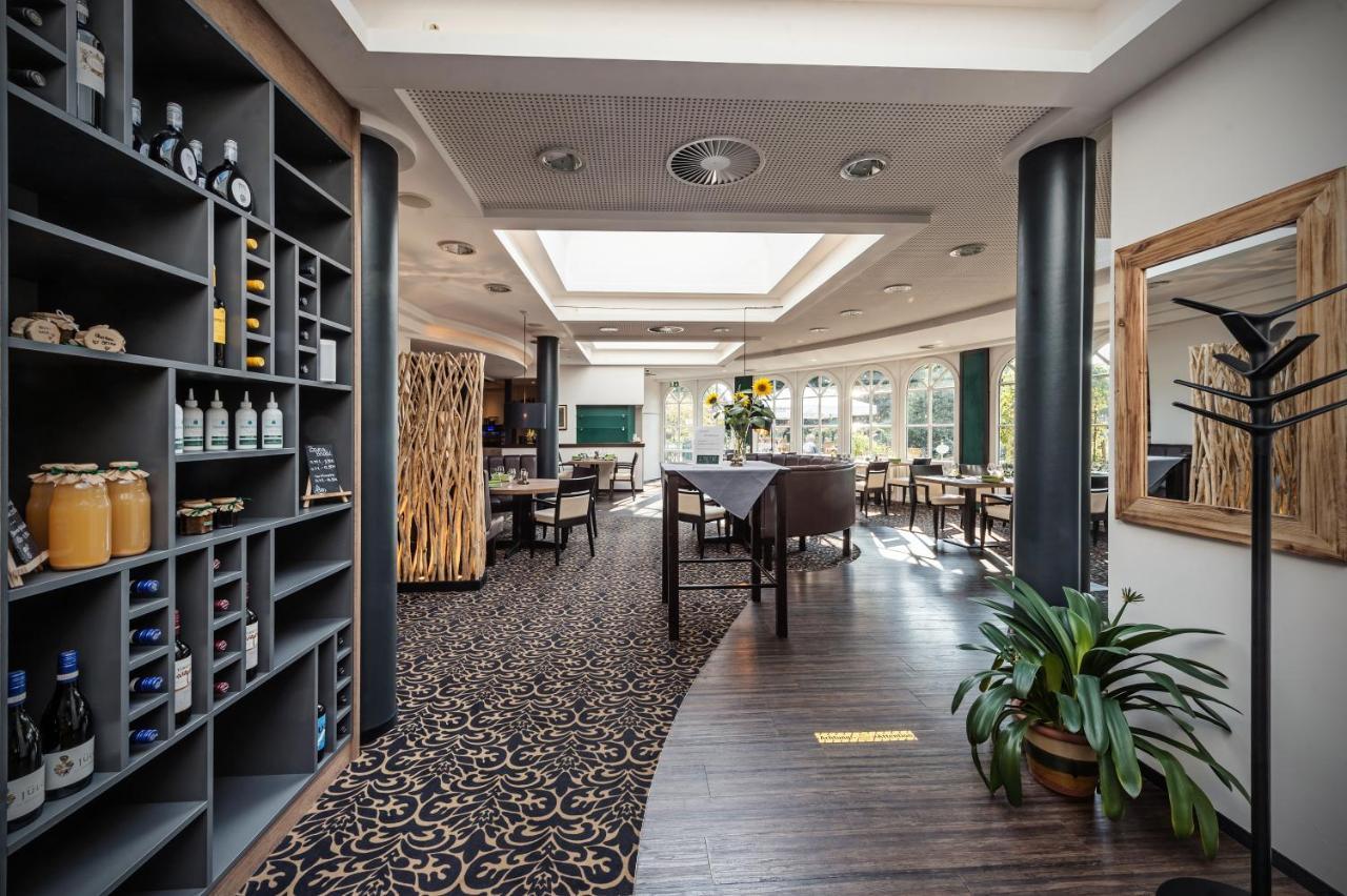 Landgut Stemmen Hotel Luaran gambar