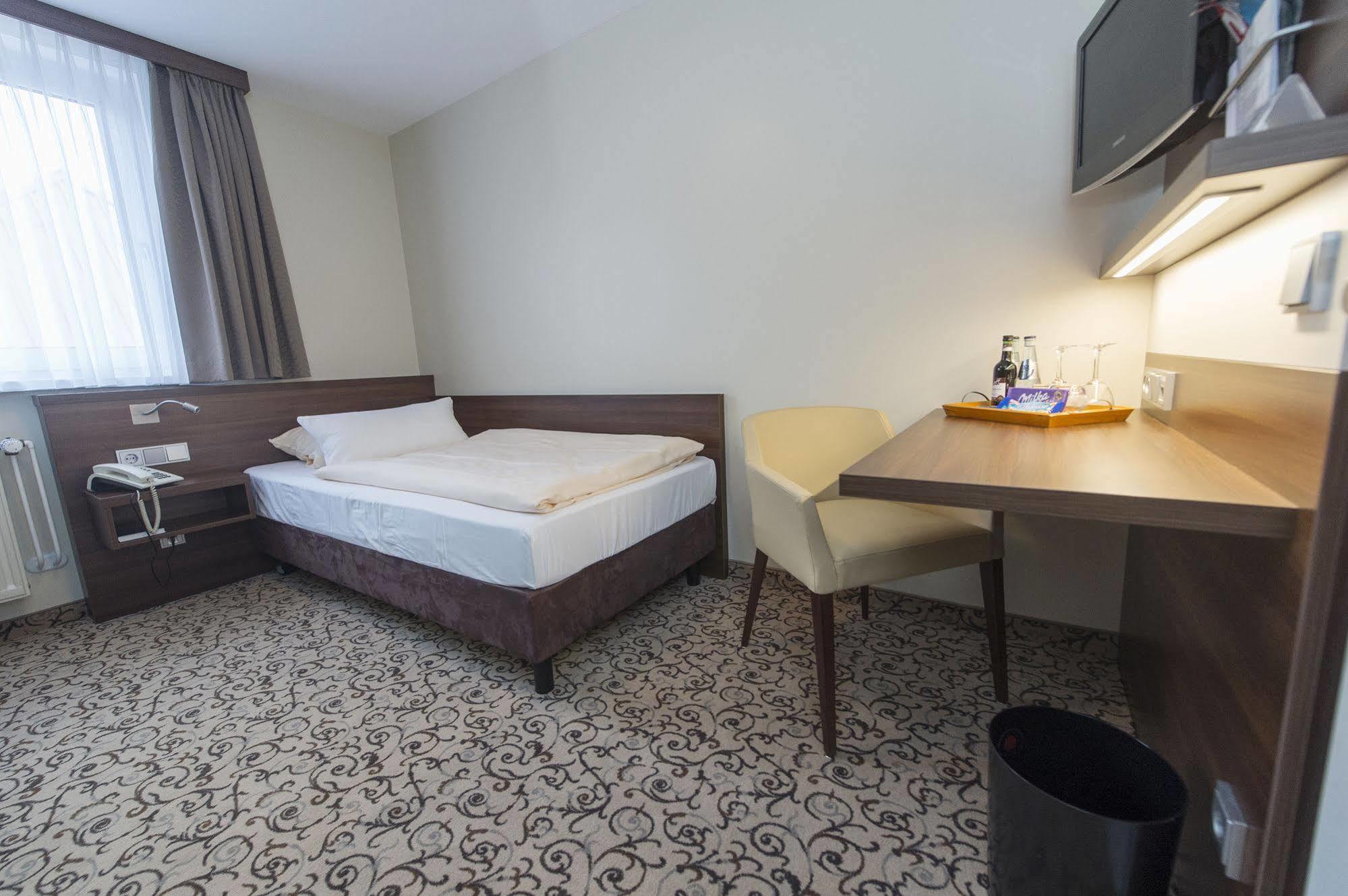 Landgut Stemmen Hotel Luaran gambar