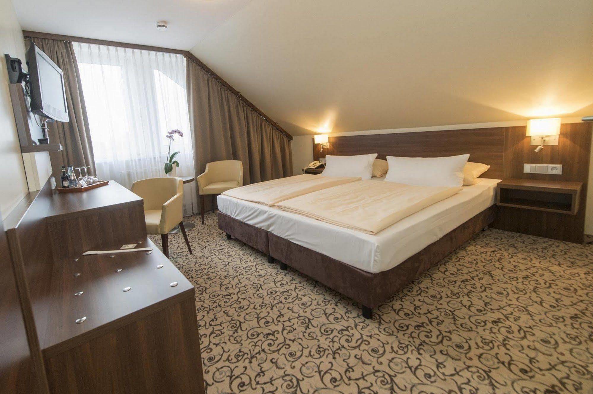 Landgut Stemmen Hotel Luaran gambar