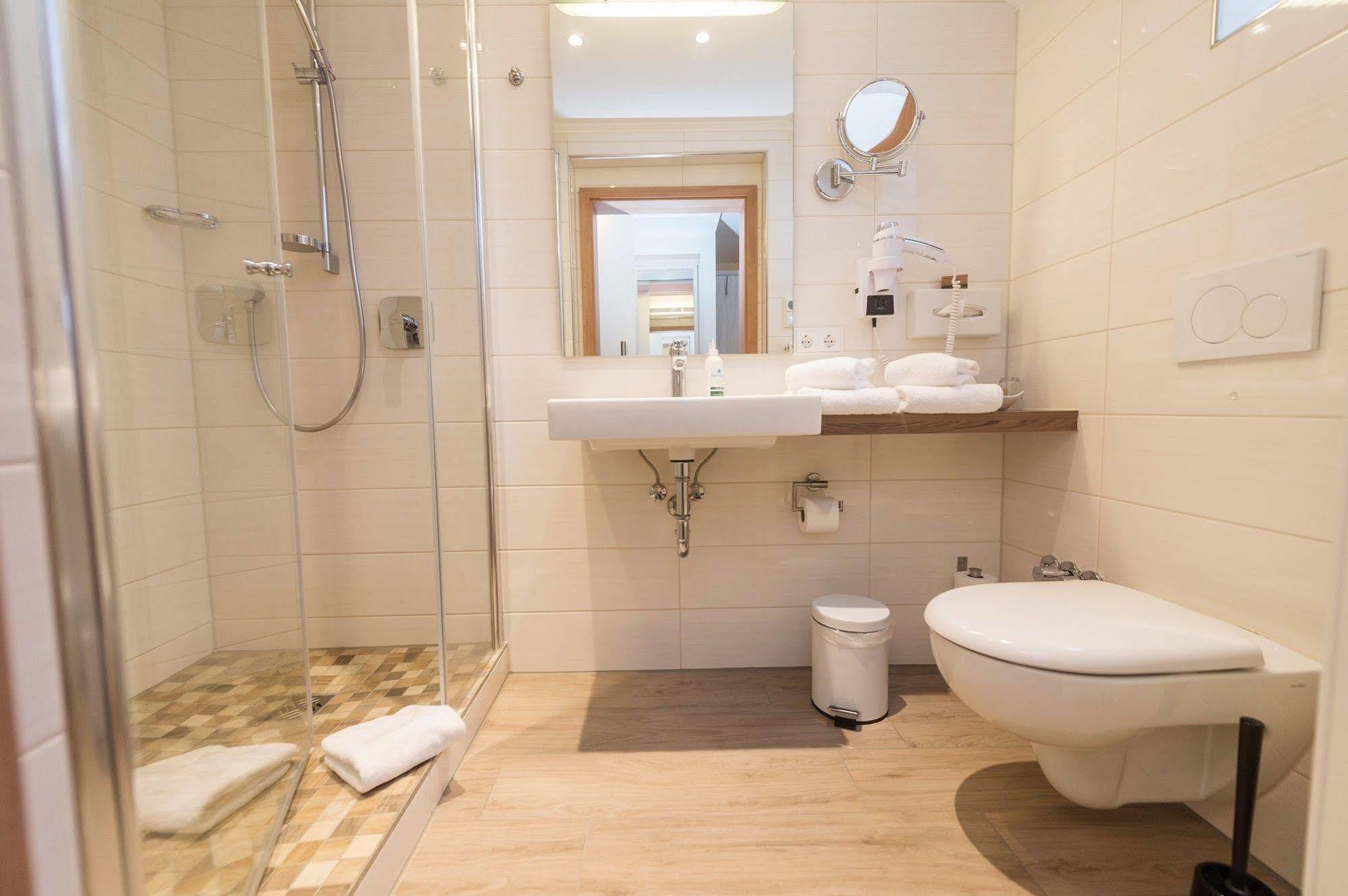 Landgut Stemmen Hotel Luaran gambar