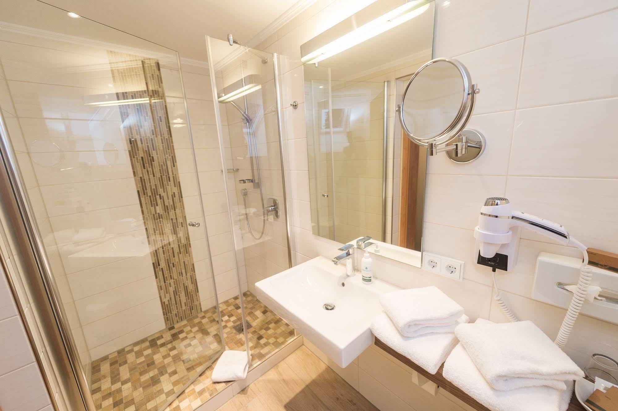 Landgut Stemmen Hotel Luaran gambar