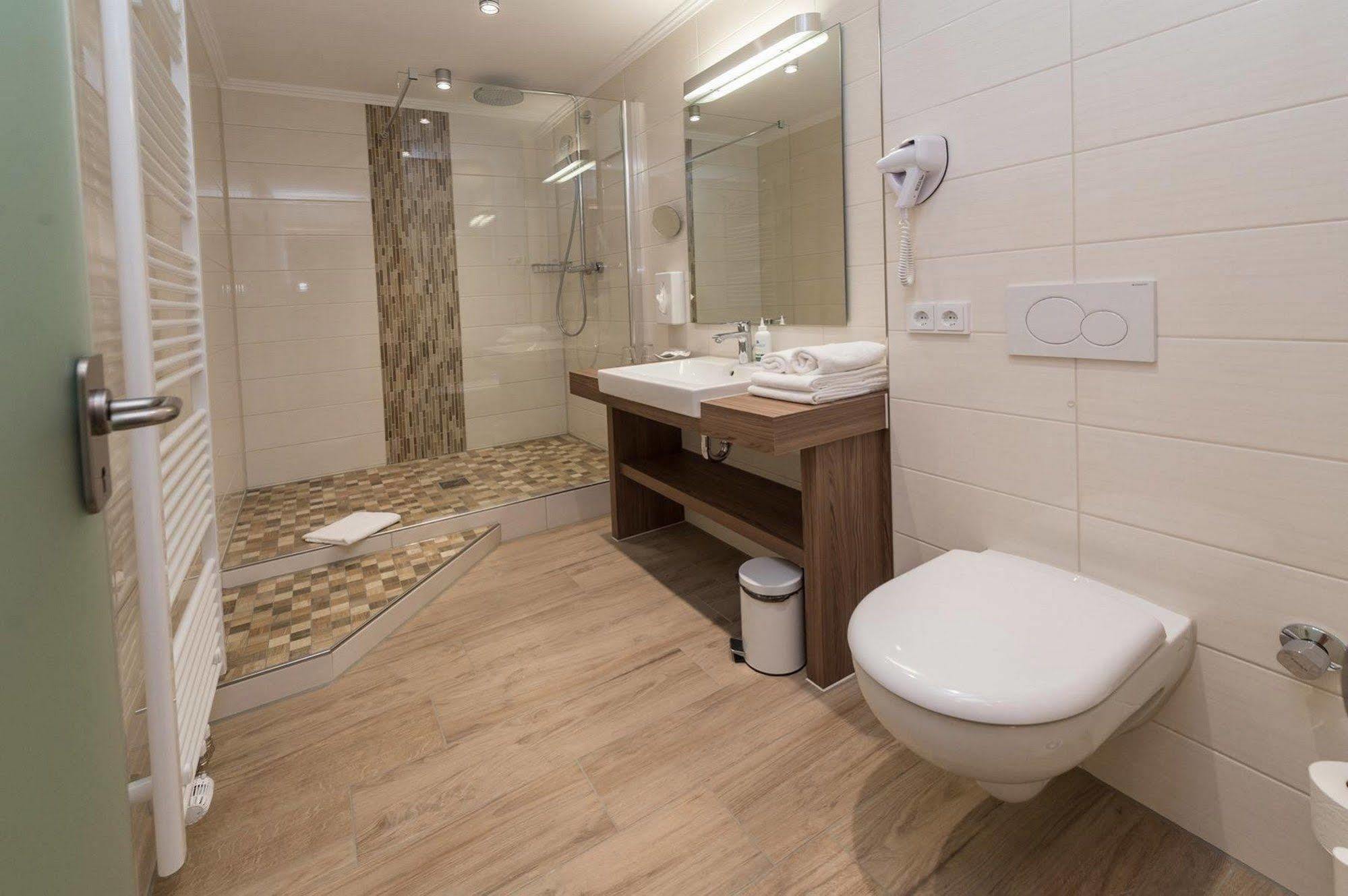 Landgut Stemmen Hotel Luaran gambar