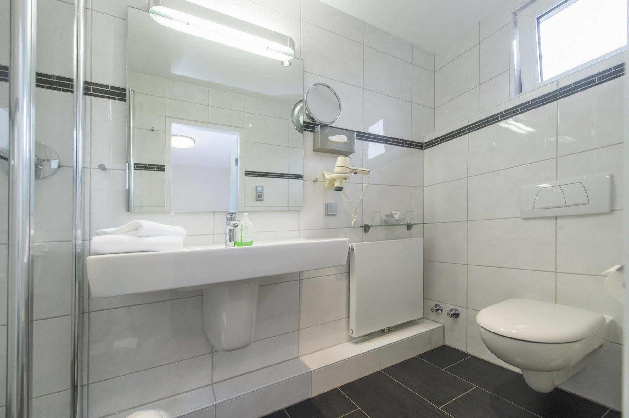 Landgut Stemmen Hotel Luaran gambar